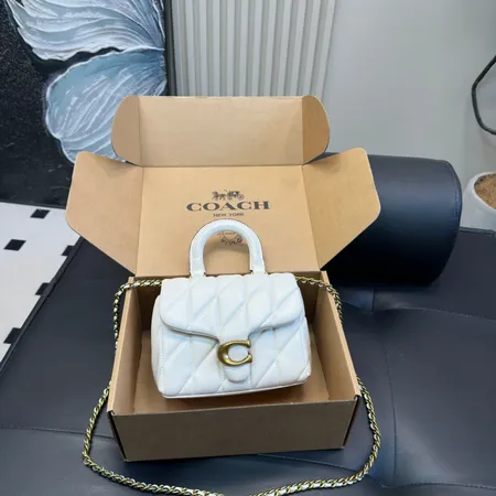 コーチ ハンドバッグ