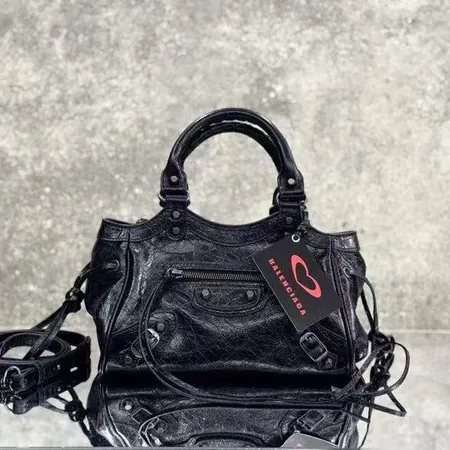 バレンシアガ ハンドバッグ