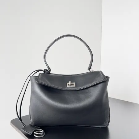 バレンシアガ ハンドバッグ