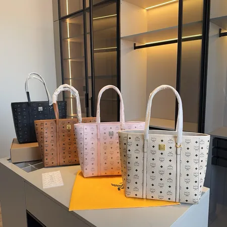 エムシーエム ハンドバッグ