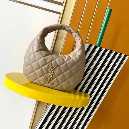 イブサンローラン ハンドバッグ