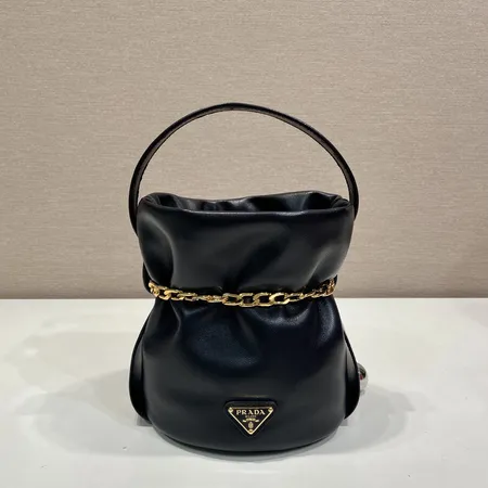 プラダ ハンドバッグ