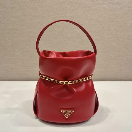 プラダ ハンドバッグ