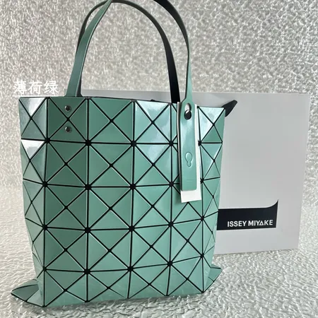 イッセイ ミヤケ ハンドバッグ