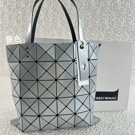 イッセイ ミヤケ ハンドバッグ