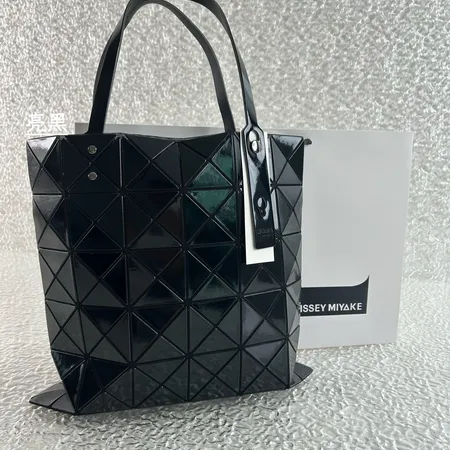 イッセイ ミヤケ ハンドバッグ