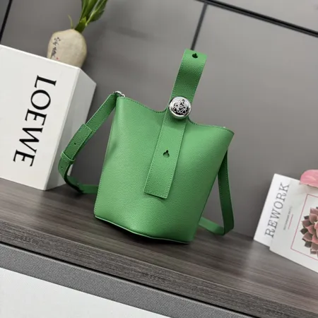 ロエベ ハンドバッグ