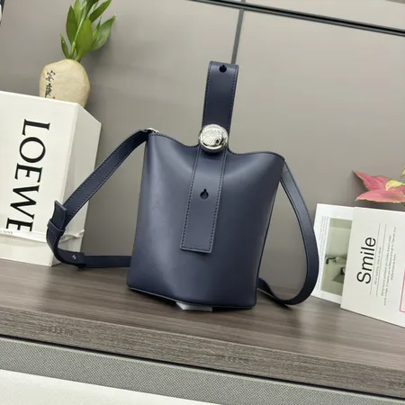 ロエベ ハンドバッグ