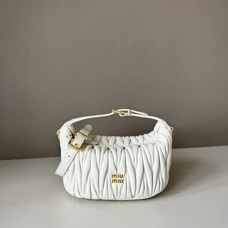 モスキーノ ハンドバッグ