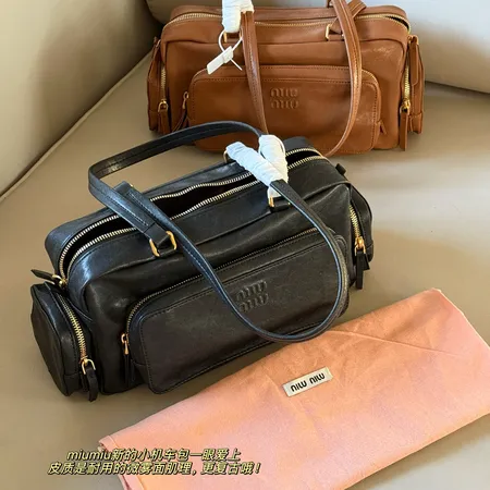 ミュウミュウ ハンドバッグ