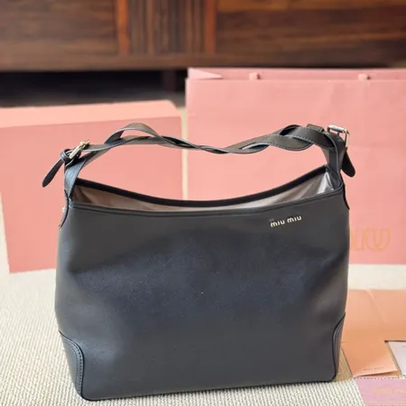 ミュウミュウ ハンドバッグ