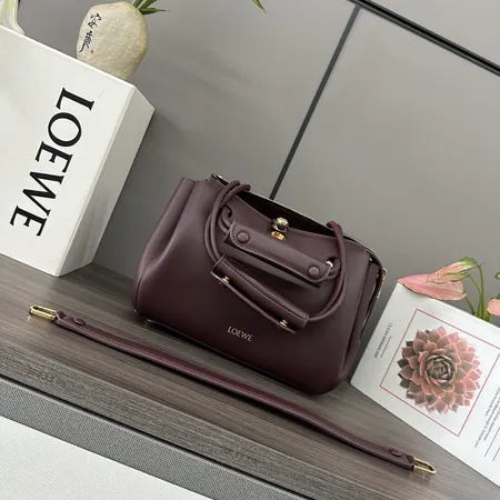 ロエベ ハンドバッグ