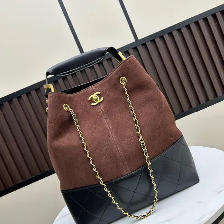 シャネル ハンドバッグ