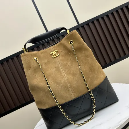 シャネル ハンドバッグ