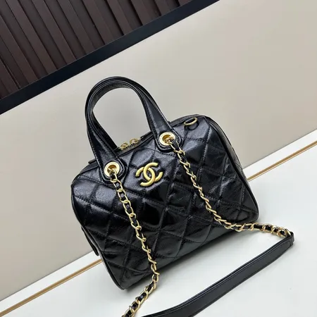 シャネル ハンドバッグ