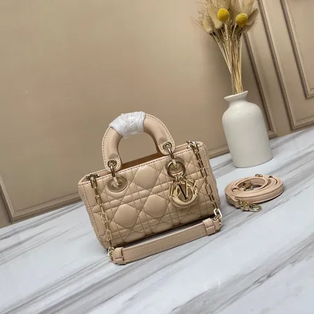 ディオール ハンドバッグ