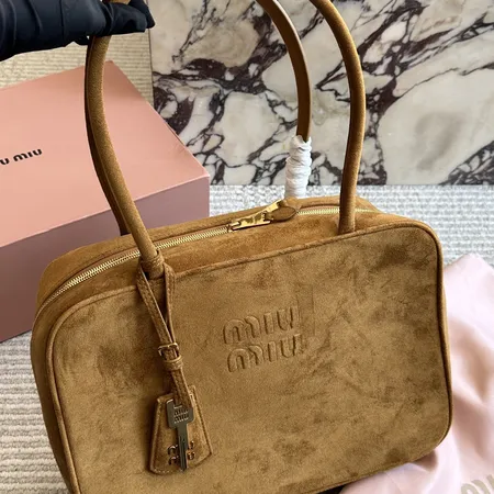 ミュウミュウ ハンドバッグ