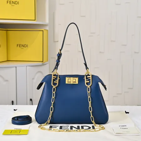 フェンディ ハンドバッグ