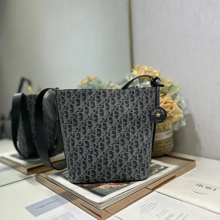 ディオール ハンドバッグ