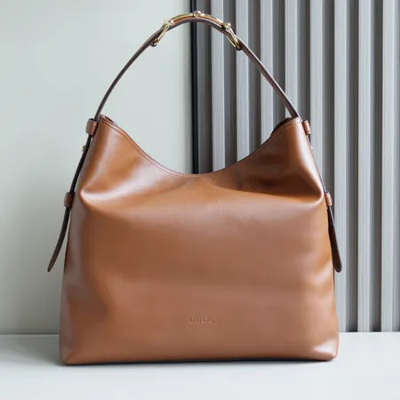 グッチ ハンドバッグ