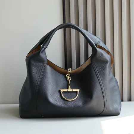 グッチ ハンドバッグ