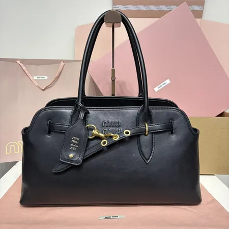 ミュウミュウ ハンドバッグ