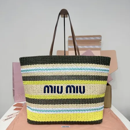 ミュウミュウ ハンドバッグ