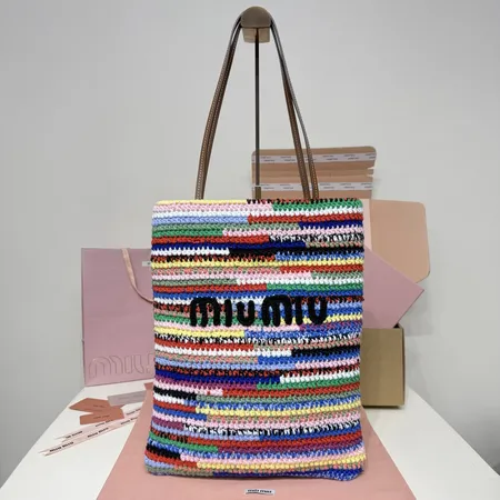 ミュウミュウ ハンドバッグ