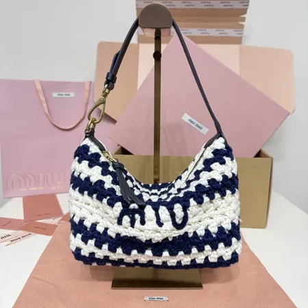 ミュウミュウ ハンドバッグ