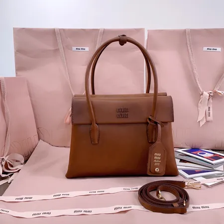 ミュウミュウ ハンドバッグ