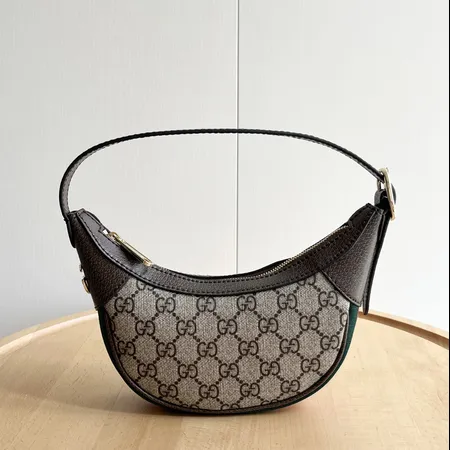 グッチ ハンドバッグ