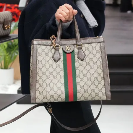 グッチ ハンドバッグ