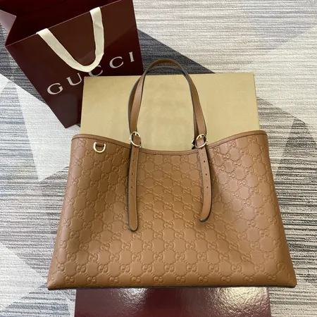 グッチ ハンドバッグ