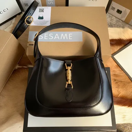 グッチ ハンドバッグ