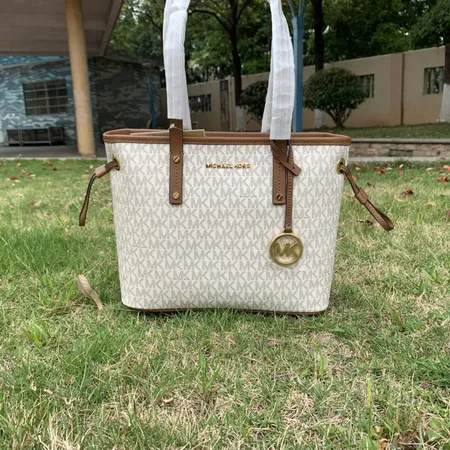 マイケルコース ハンドバッグ