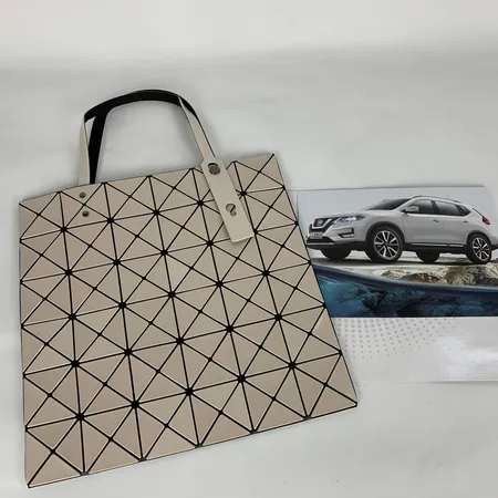 イッセイ ミヤケ ハンドバッグ