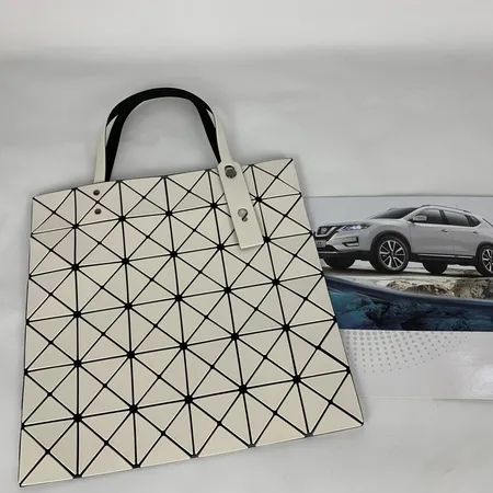 ミュウミュウ ハンドバッグ