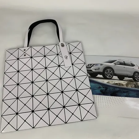 イッセイ ミヤケ ハンドバッグ