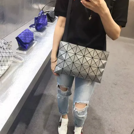 イッセイ ミヤケ ショルダーバッグ