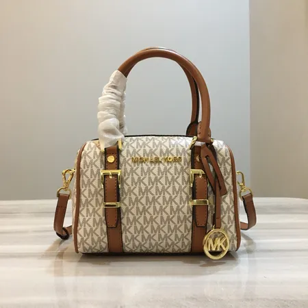 マイケルコース ハンドバッグ