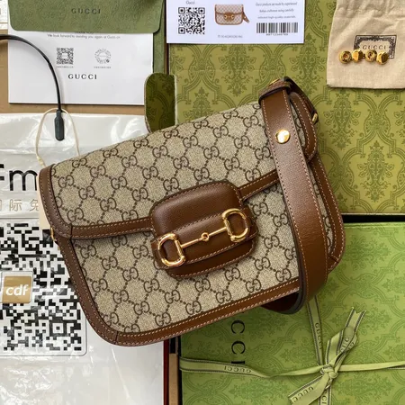 グッチ ショルダーバッグ