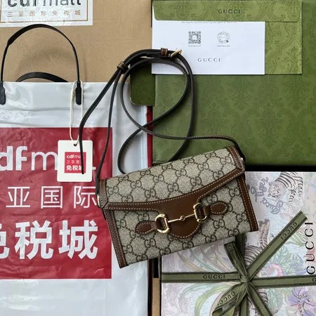 グッチ ショルダーバッグ