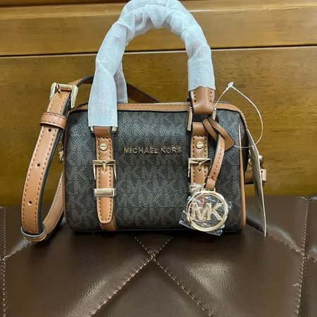 マイケルコース ショルダーバッグ