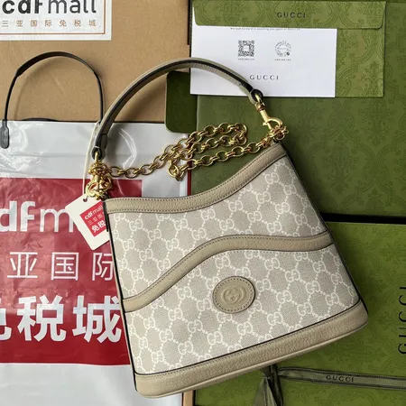 グッチ ショルダーバッグ