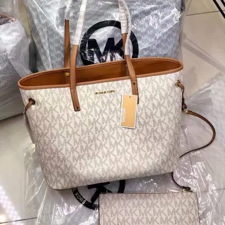 マイケルコース ハンドバッグ