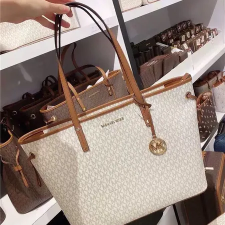 マイケルコース ハンドバッグ