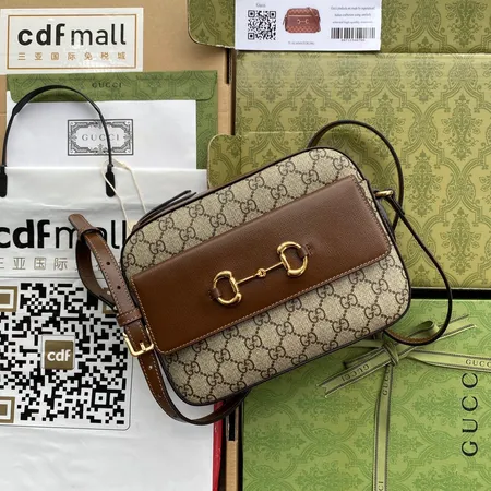 グッチ ショルダーバッグ