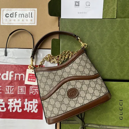 グッチ ショルダーバッグ