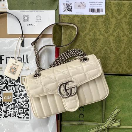 グッチ ショルダーバッグ