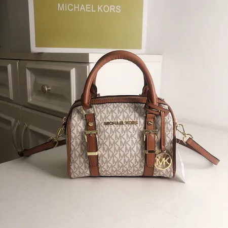 マイケルコース ハンドバッグ